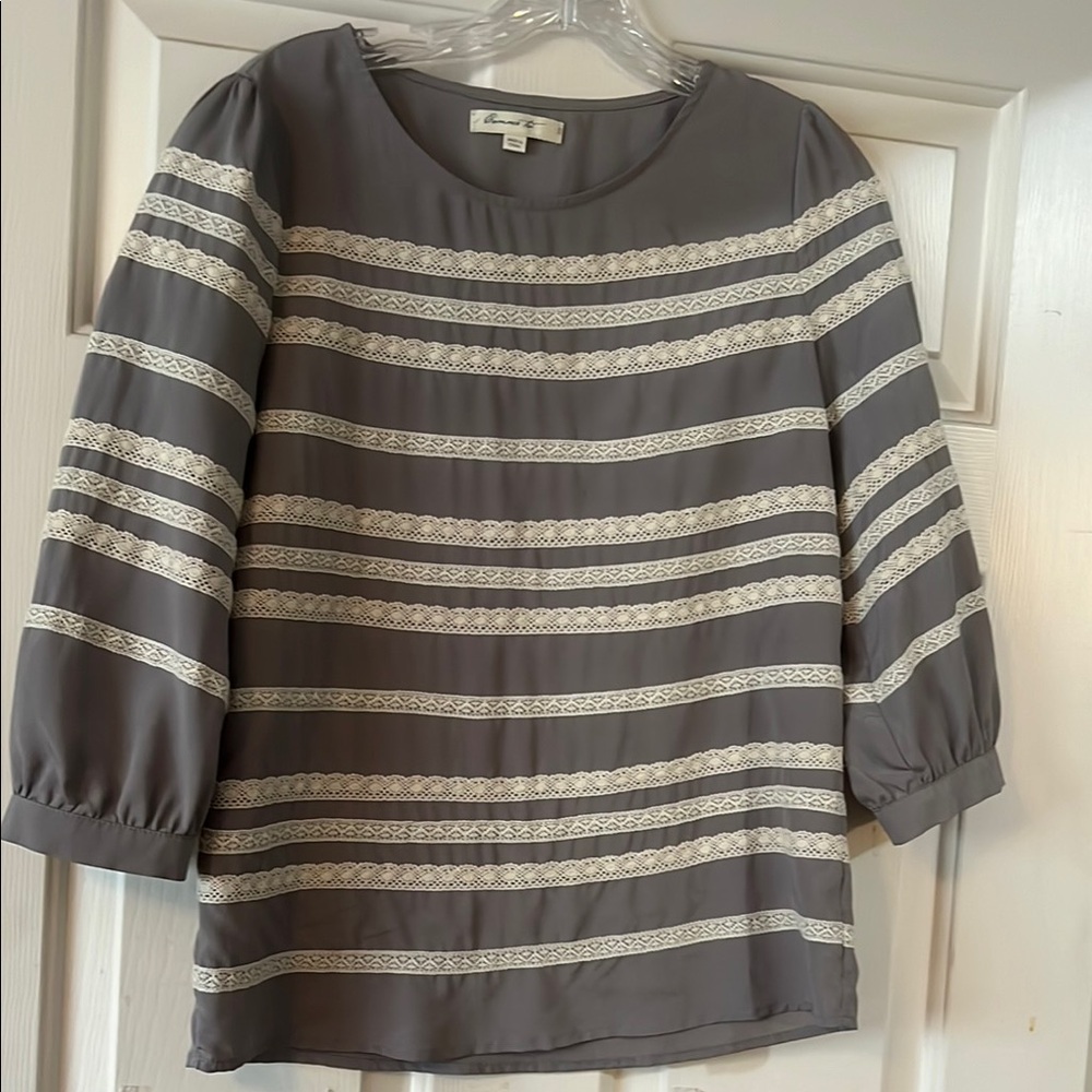 Gray Boxy Blouse with 3/4 Cuffed Sleeves